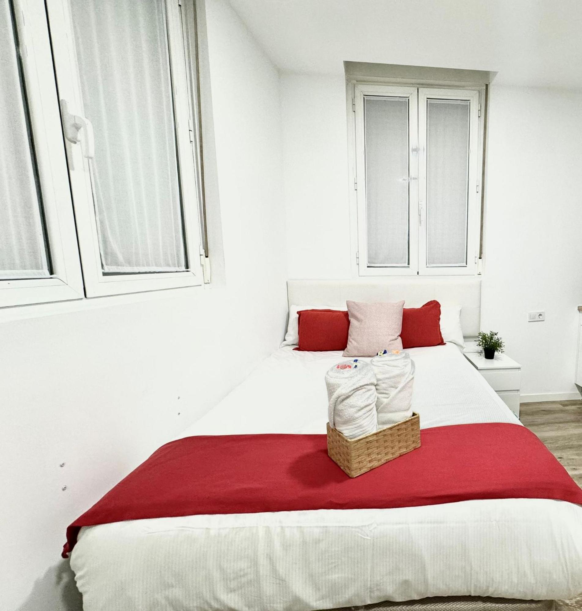 Apartamentos Madrid Connection - Universidad By Oshun Apartments Exteriör bild