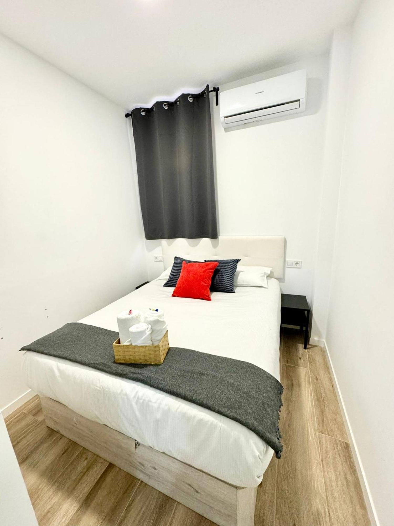 Apartamentos Madrid Connection - Universidad By Oshun Apartments Exteriör bild