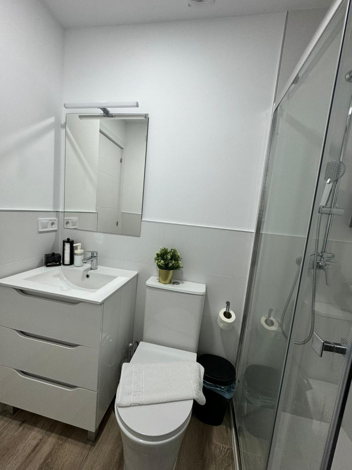 Apartamentos Madrid Connection - Universidad By Oshun Apartments Exteriör bild