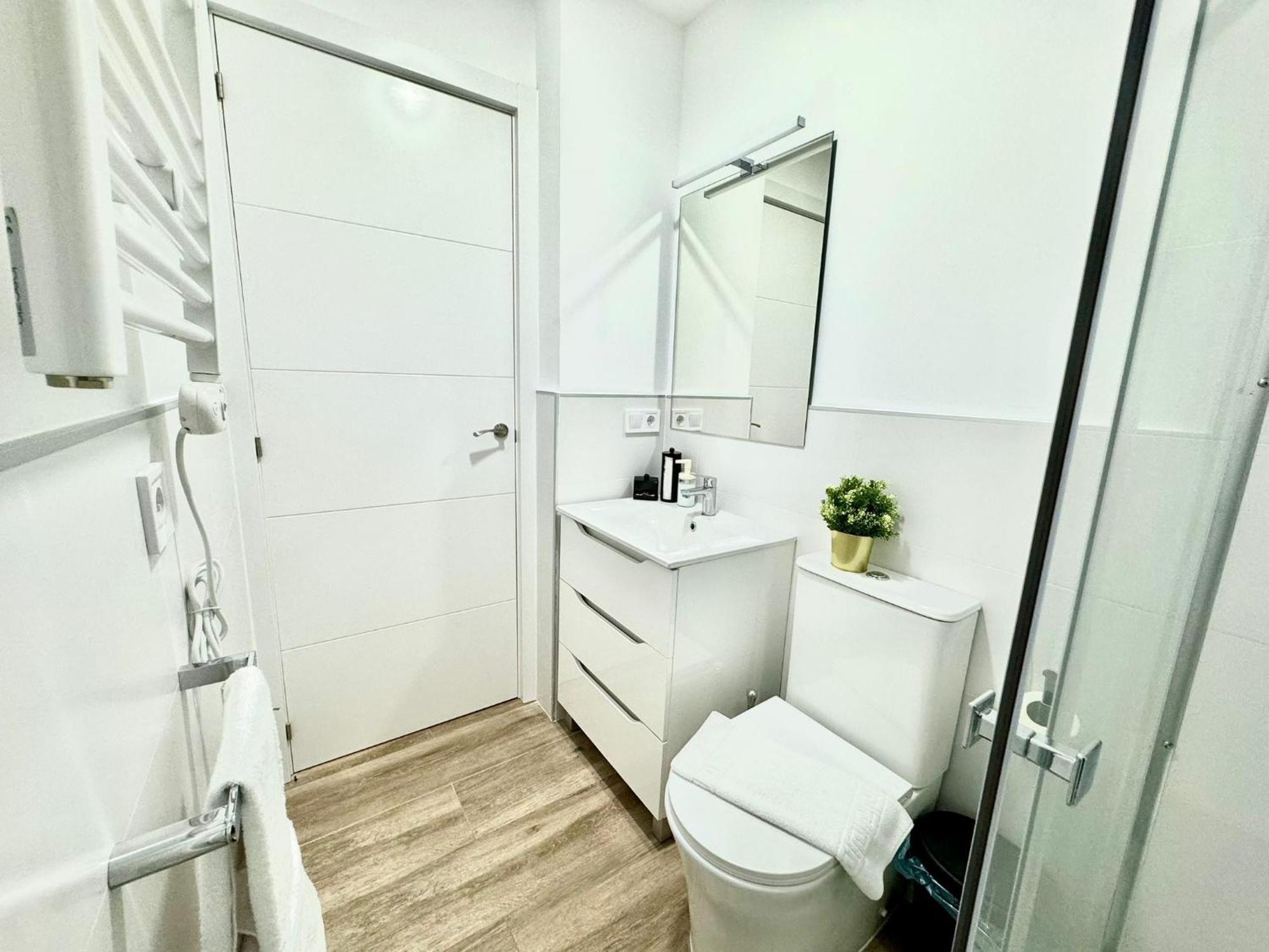 Apartamentos Madrid Connection - Universidad By Oshun Apartments Exteriör bild