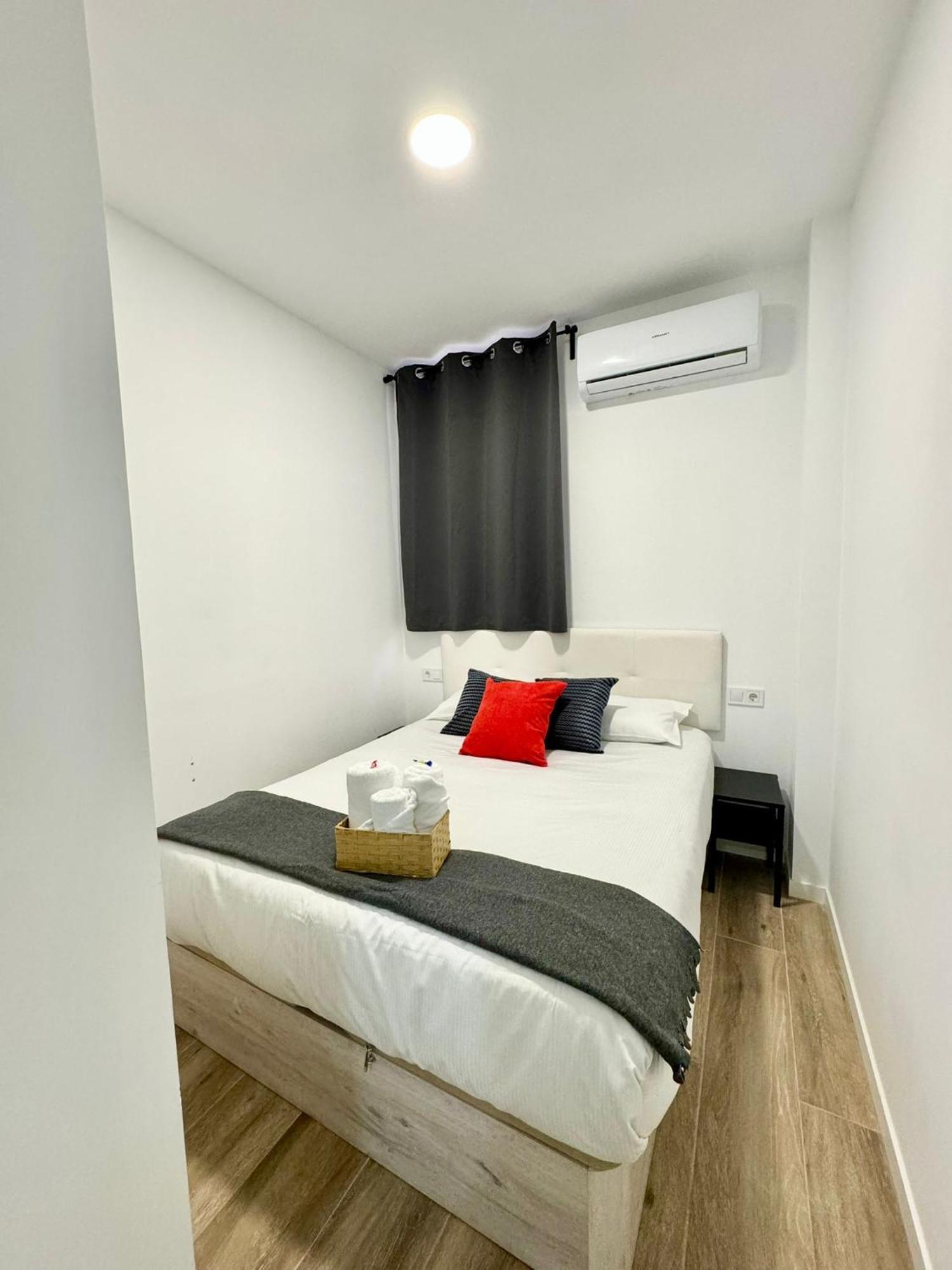 Apartamentos Madrid Connection - Universidad By Oshun Apartments Exteriör bild